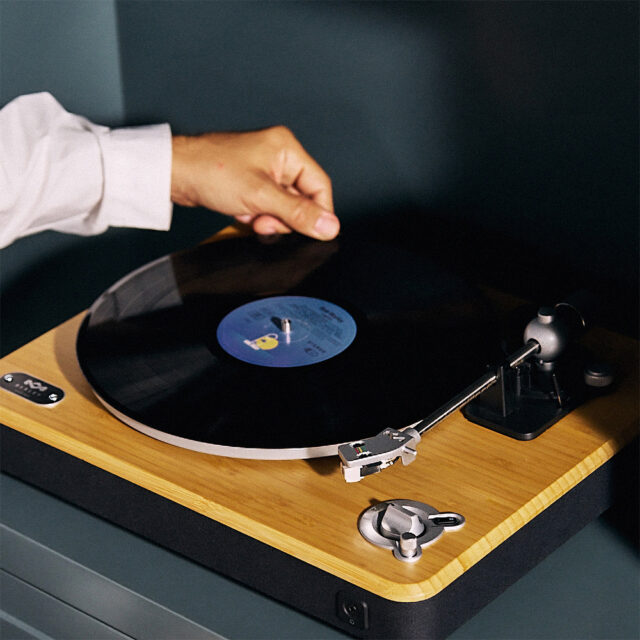 STIR IT UP WIRELESS TURNTABLE - House of Marley（ハウス・オブ